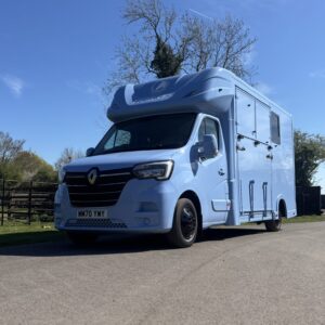 Renault Master | 2020 | Longstall | Stallion | 3.5T Horsebox