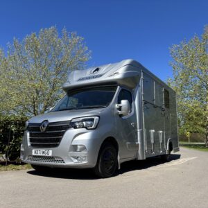 Renault Master | 2021 | Longstall II | Stallion | 3.5T Horsebox