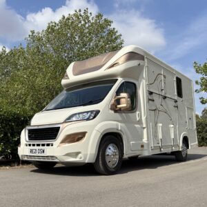Peugeot Boxer | 2021 | Longstall II | Breast Bar | 4.5T